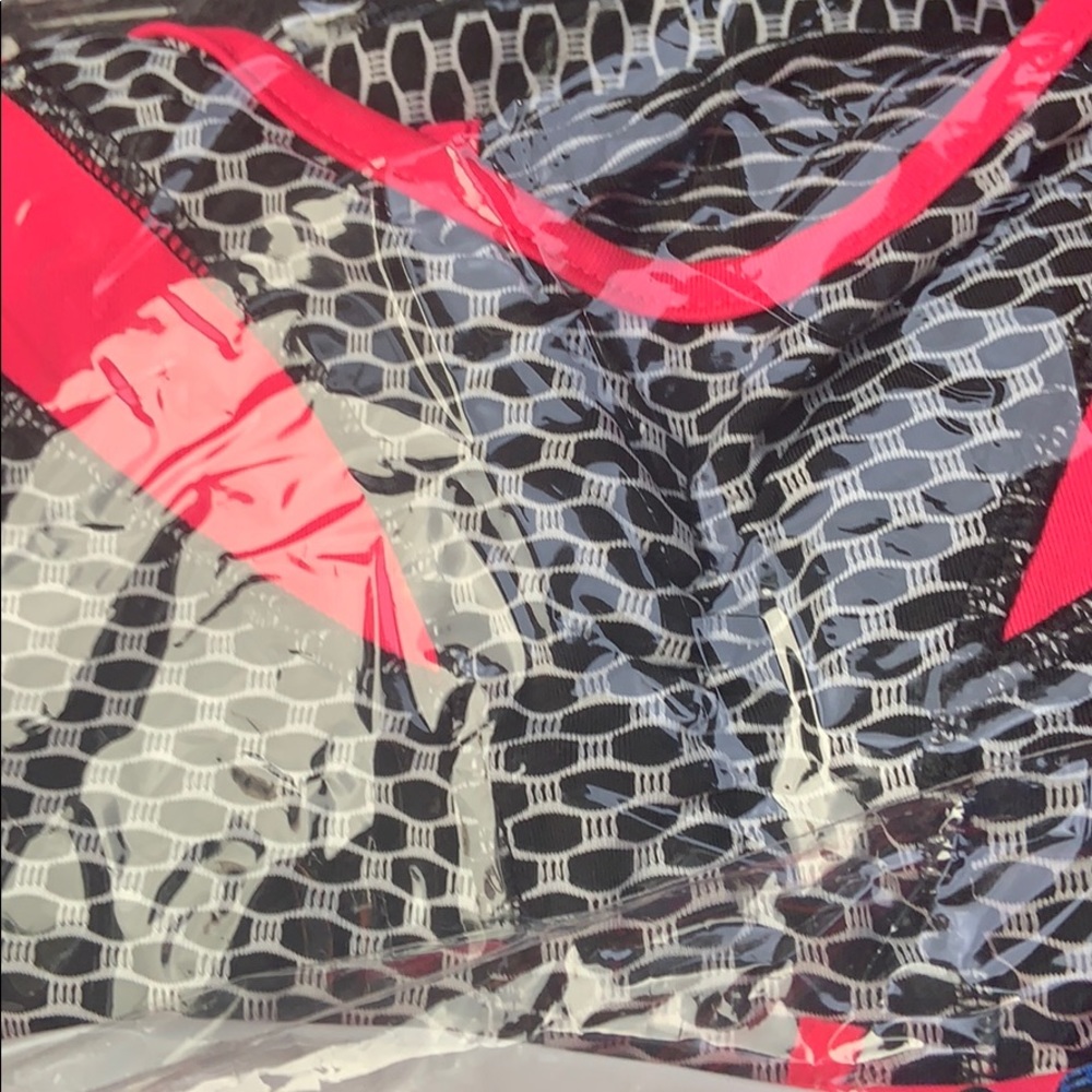 Red & Black - Just Landed| 2 Piece Set - Picture 10 of 10